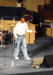 tbc_YouthJam2011_Byron1.JPG
